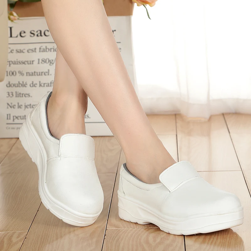 Tại sao Giày ESD không thể thương lượng đối với Khu vực được ESD bảo vệ của bạn?